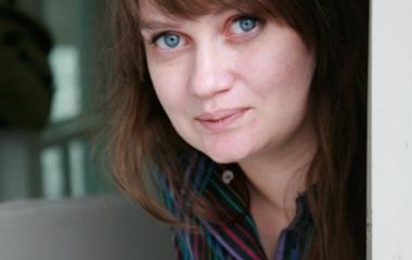 Anya Liftig Publishes Memoir, Holler Rat August 15 Anya Liftig Publishes Memoir, Holler Rat August 15